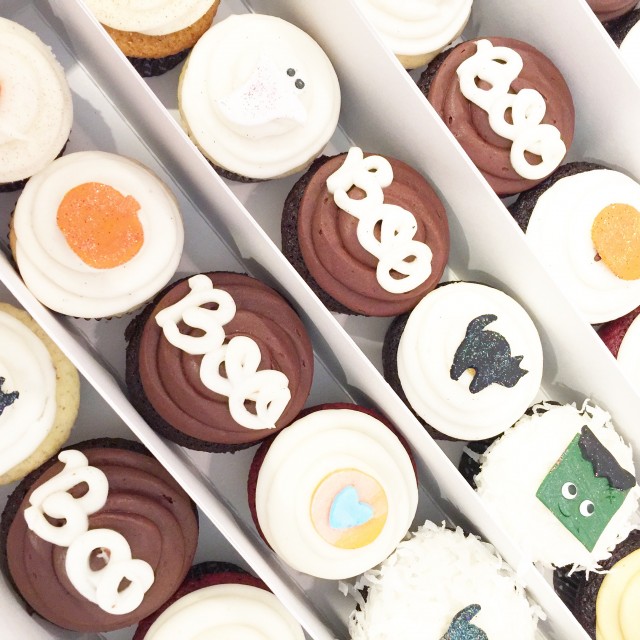 Dots Cupcakes Mini Boo Box